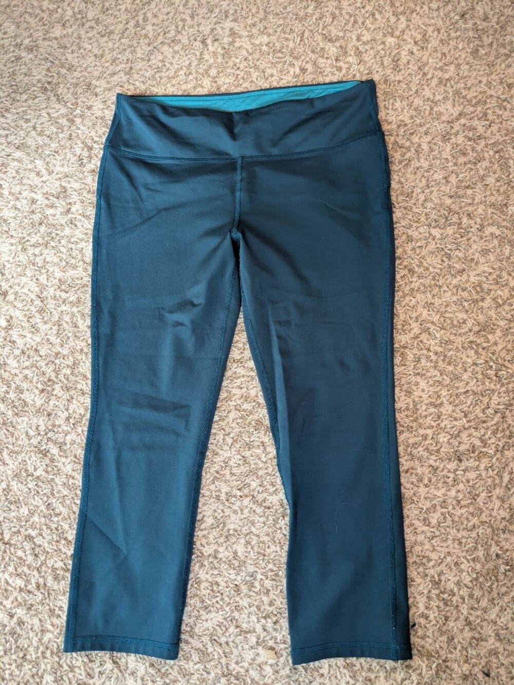 Marika Sport Teal Capri Leggings